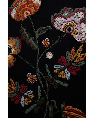 Navajo Flowers T-shirt - Dark Black